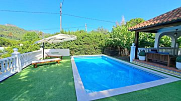Foto Venta de casa con piscina en Alzira, Aguas vivas