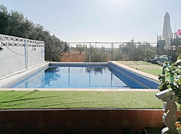Imagen 1 Venta de casa con piscina en Riba-Roja de Túria