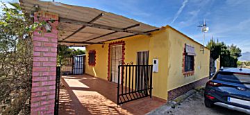 Foto Venta de casa con piscina y terraza en Bulevar del Xúquer-El Maranyet-L'Estany (Cullera), Marenyet Playa